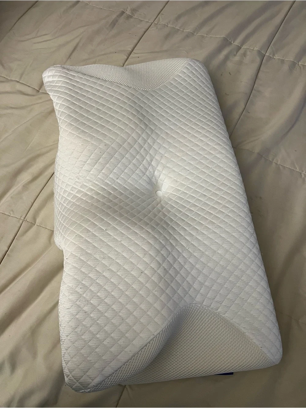 Ergonomic Contour Support Pillow in White